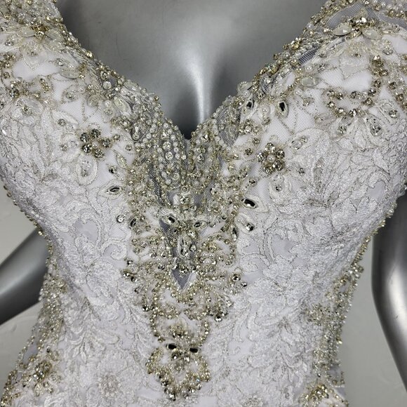 NWT~$1895~ALLURE BRIDALS~6/8~WHITE RHINESTONE MERMAID FIT & FLARE WEDDING DRESS - Picture 4 of 16